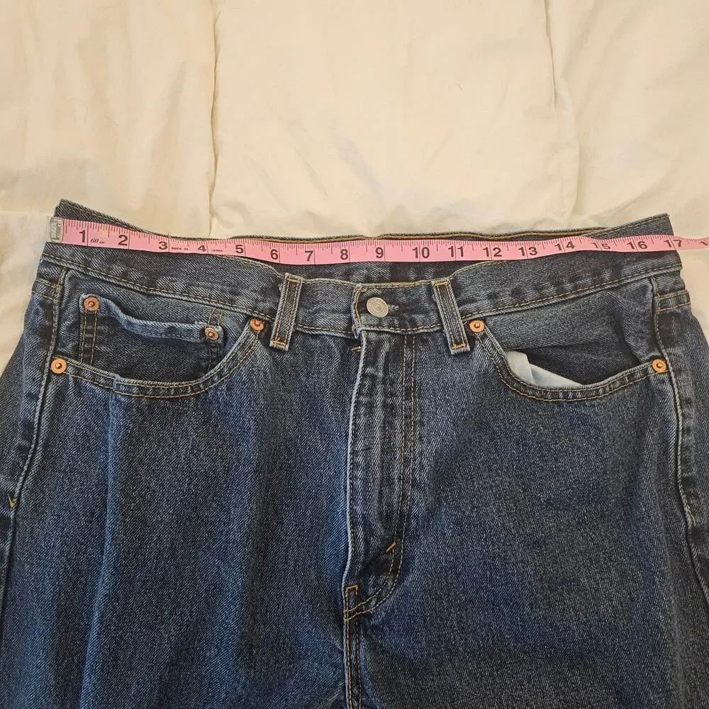 Levi’s 505 Jeans Men’s 35x32 Regular Fit Straight Leg Medium Wash Denim